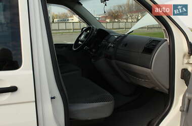 Вантажний фургон Volkswagen Transporter 2006 в 