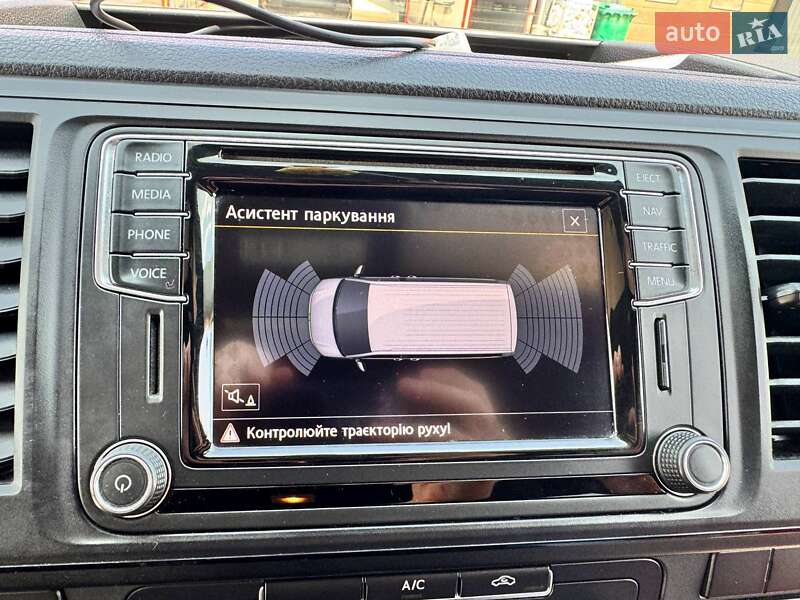 Минивэн Volkswagen Transporter 2016 в Львове