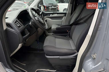 Минивэн Volkswagen Transporter 2018 в 
