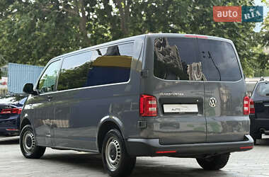 Минивэн Volkswagen Transporter 2018 в 