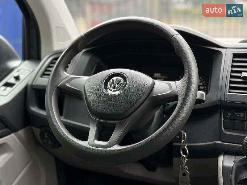 Минивэн Volkswagen Transporter 2018 в Одессе