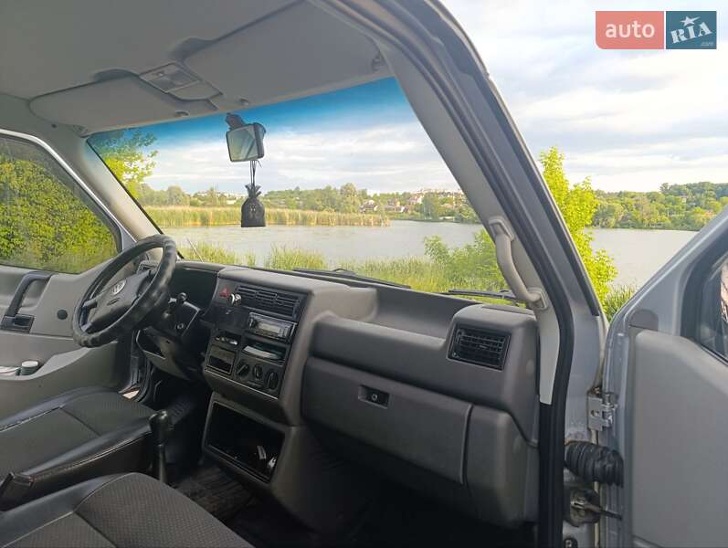 Минивэн Volkswagen Transporter 2003 в Бердичеве