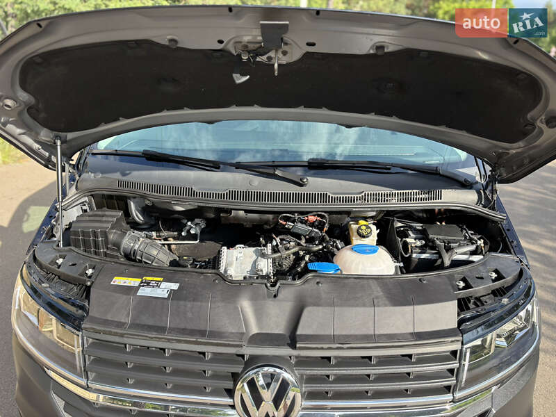Грузопассажирский фургон Volkswagen Transporter 2021 в Киеве