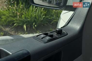 Минивэн Volkswagen Transporter 2008 в 