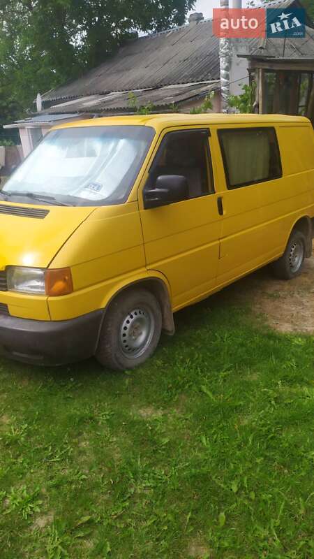Минивэн Volkswagen Transporter 2000 в Виньковцах