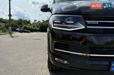 Минивэн Volkswagen Transporter 2017 в 
