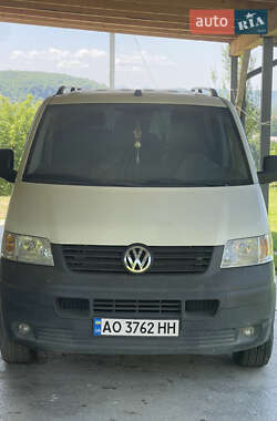 Минивэн Volkswagen Transporter 2006 в Тячеве