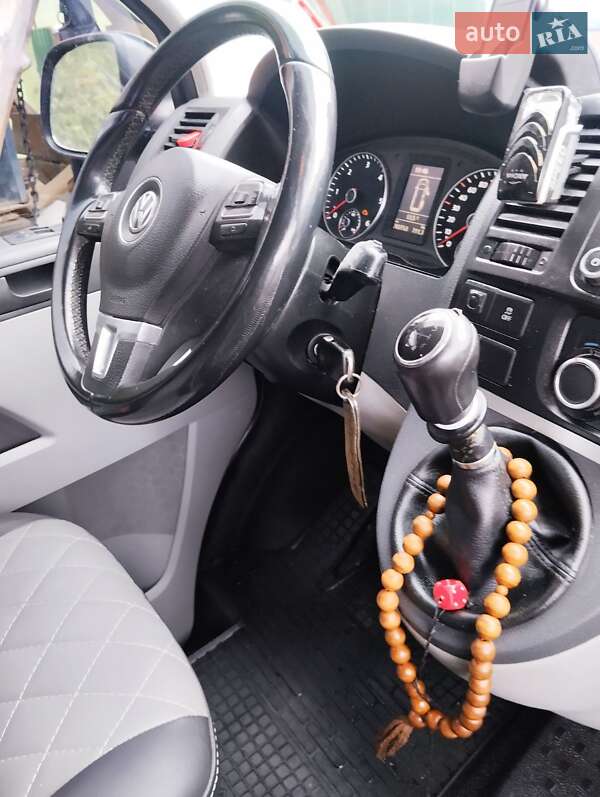 Минивэн Volkswagen Transporter 2014 в Коростене