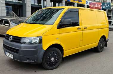 Минивэн Volkswagen Transporter 2011 в 