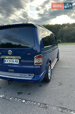 Минивэн Volkswagen Transporter 2011 в 