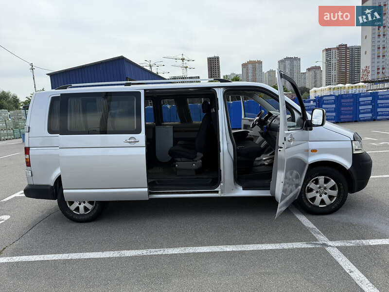 Минивэн Volkswagen Transporter 2006 в Киеве