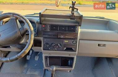 Минивэн Volkswagen Transporter 1999 в 