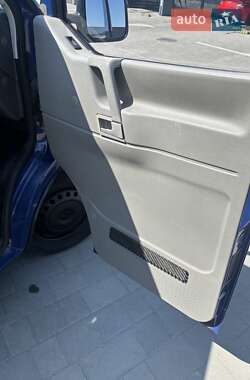Минивэн Volkswagen Transporter 1999 в 