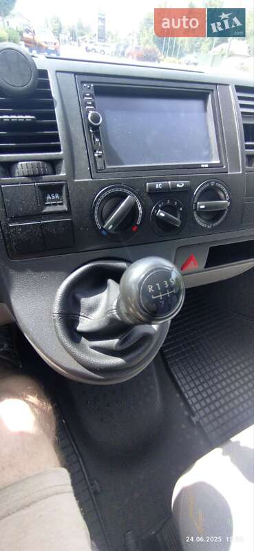 Минивэн Volkswagen Transporter 2005 в Виннице