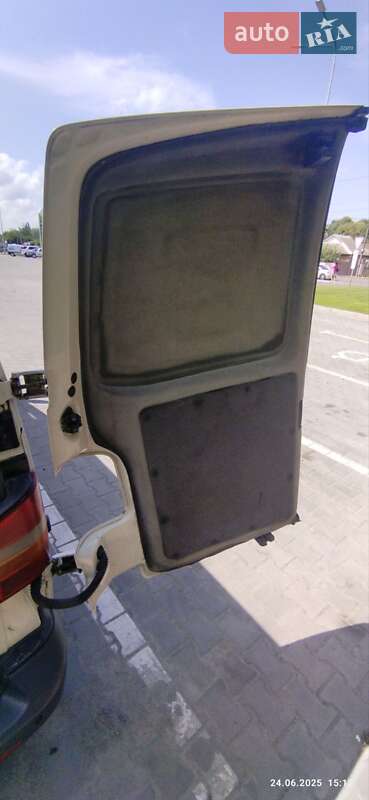 Минивэн Volkswagen Transporter 2005 в Виннице