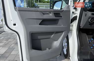 Грузовой фургон Volkswagen Transporter 2020 в 