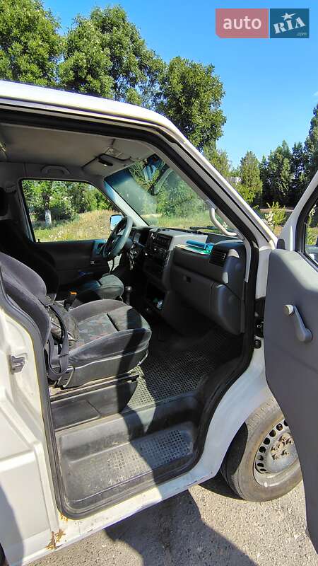 Микроавтобус Volkswagen Transporter 2002 в Николаеве