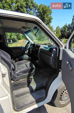 Микроавтобус Volkswagen Transporter 2002 в 