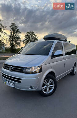 Мінівен Volkswagen Transporter 2011 в Рівному