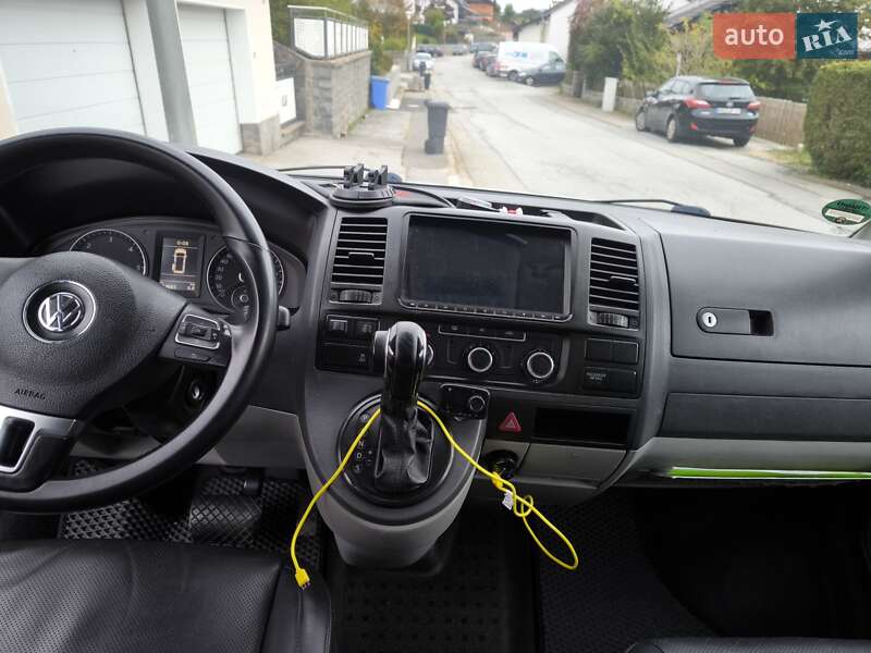 Минивэн Volkswagen Transporter 2012 в Краматорске