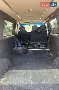 Минивэн Volkswagen Transporter 2000 в 
