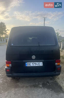 Минивэн Volkswagen Transporter 2000 в 