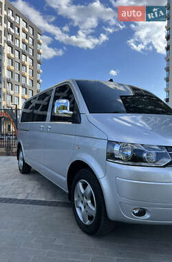 Минивэн Volkswagen Transporter 2009 в 