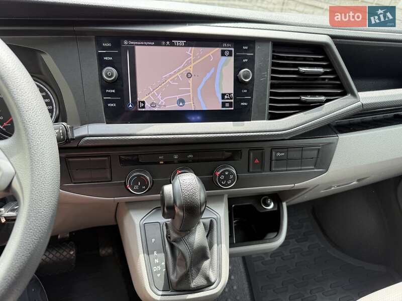 Минивэн Volkswagen Transporter 2020 в Луцке