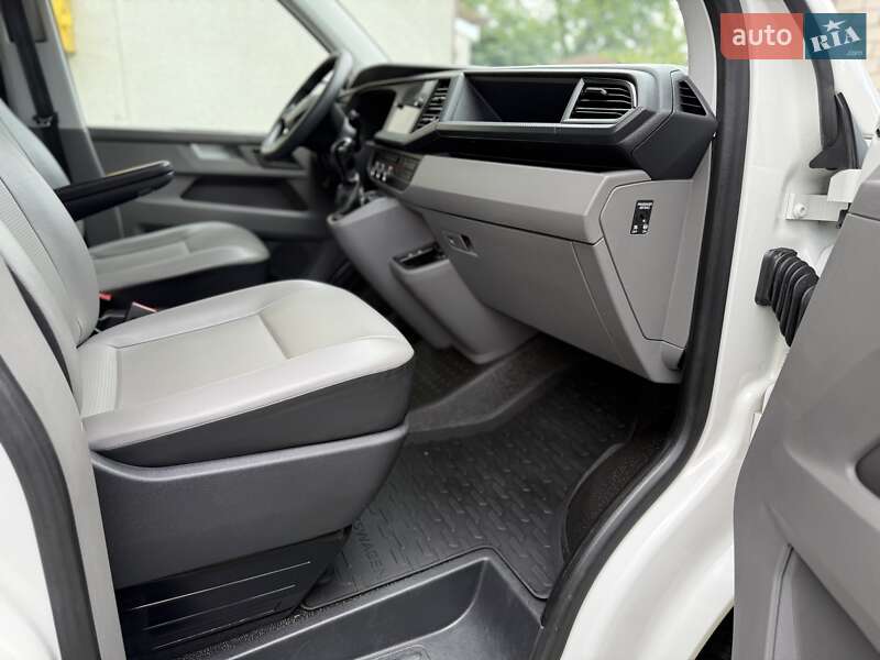 Минивэн Volkswagen Transporter 2020 в Луцке