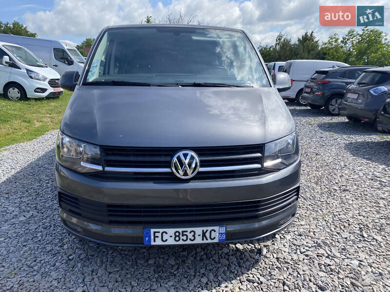 Минивэн Volkswagen Transporter 2018 в Дубно