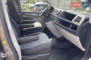 Минивэн Volkswagen Transporter 2018 в 