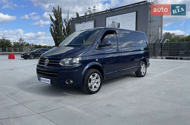 Минивэн Volkswagen Transporter 2013 в Киеве