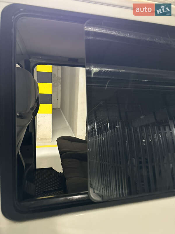 Минивэн Volkswagen Transporter 2000 в Львове