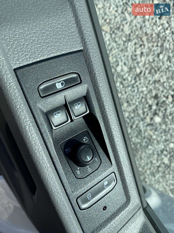 Грузовой фургон Volkswagen Transporter 2021 в Дубно