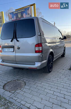 Минивэн Volkswagen Transporter 2012 в 