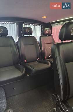 Минивэн Volkswagen Transporter 2016 в 