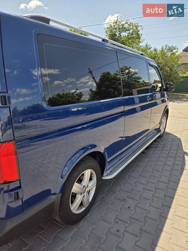 Минивэн Volkswagen Transporter 2016 в 
