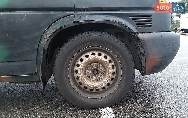 Минивэн Volkswagen Transporter 1998 в Киеве