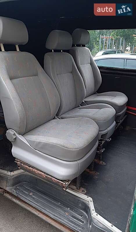 Минивэн Volkswagen Transporter 1998 в Киеве