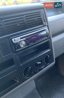 Минивэн Volkswagen Transporter 2000 в 