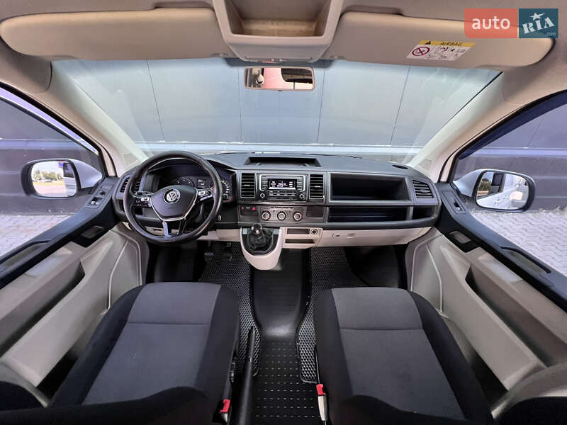 Грузовой фургон Volkswagen Transporter 2017 в Киеве