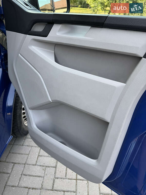 Грузовой фургон Volkswagen Transporter 2017 в Виннице