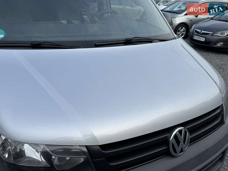 Вантажопасажирський фургон Volkswagen Transporter 2011 в Хмельницькому