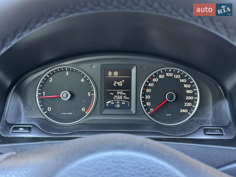 Вантажопасажирський фургон Volkswagen Transporter 2011 в Хмельницькому