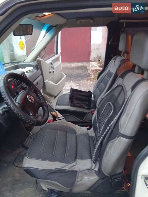 Минивэн Volkswagen Transporter 2002 в Киеве