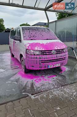 Минивэн Volkswagen Transporter 2010 в 