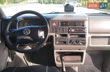 Минивэн Volkswagen Transporter 2000 в 