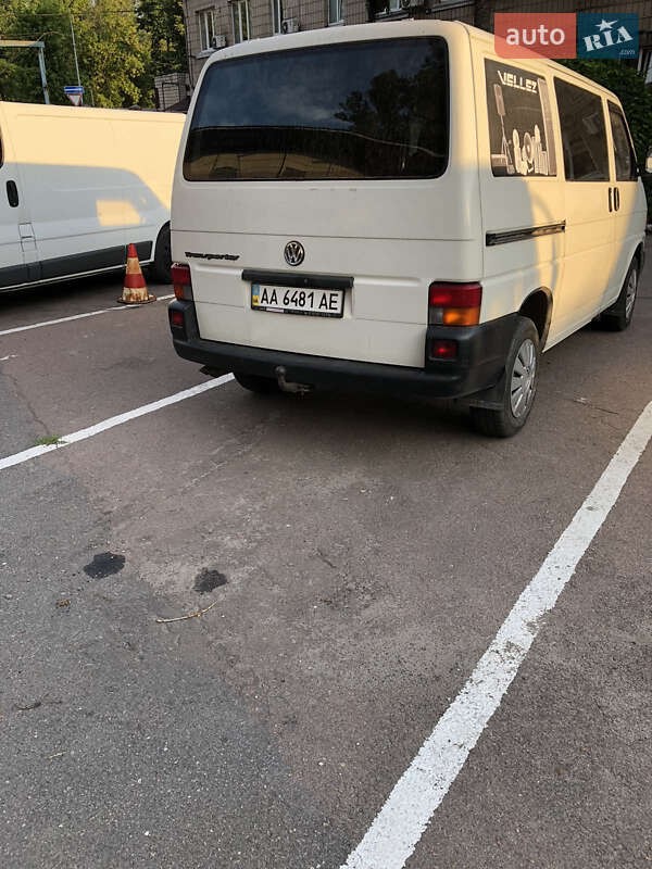 Минивэн Volkswagen Transporter 2001 в Киеве