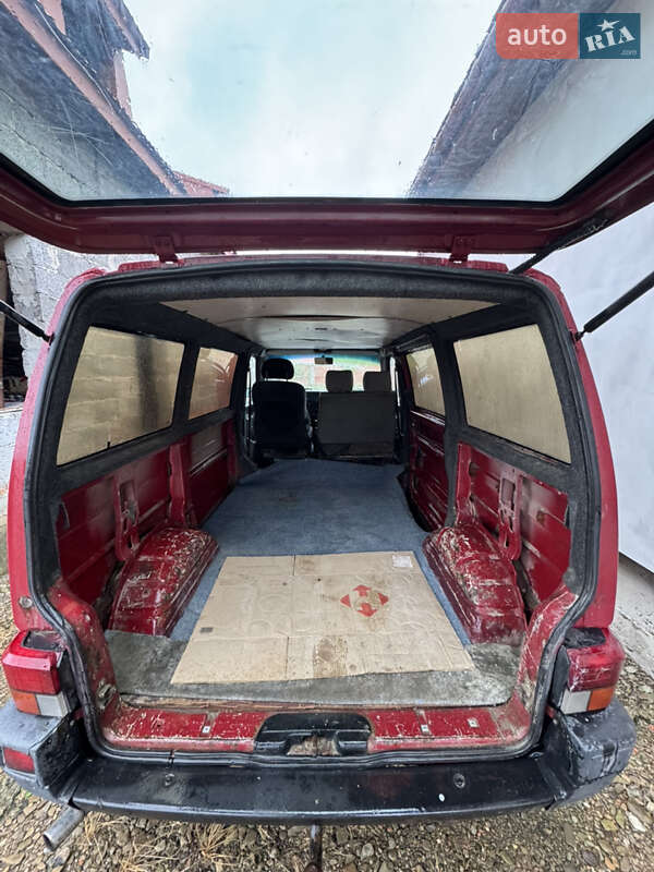 Минивэн Volkswagen Transporter 1993 в Самборе