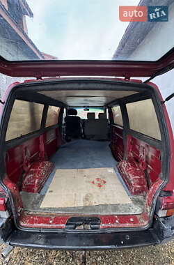 Минивэн Volkswagen Transporter 1993 в 